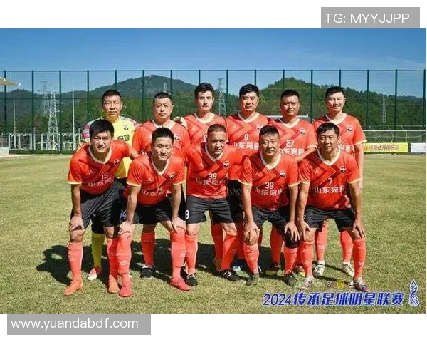 签名卡足球明星卡市场价格分析及投资价值探讨 签名卡足球明星卡市场价格分析及投资价值探讨