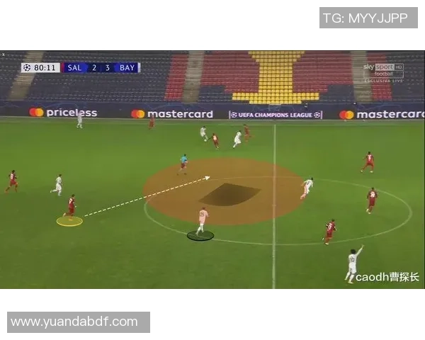 帕尼尼马赛克足球球星卡全新系列揭晓 收藏价值与市场潜力分析